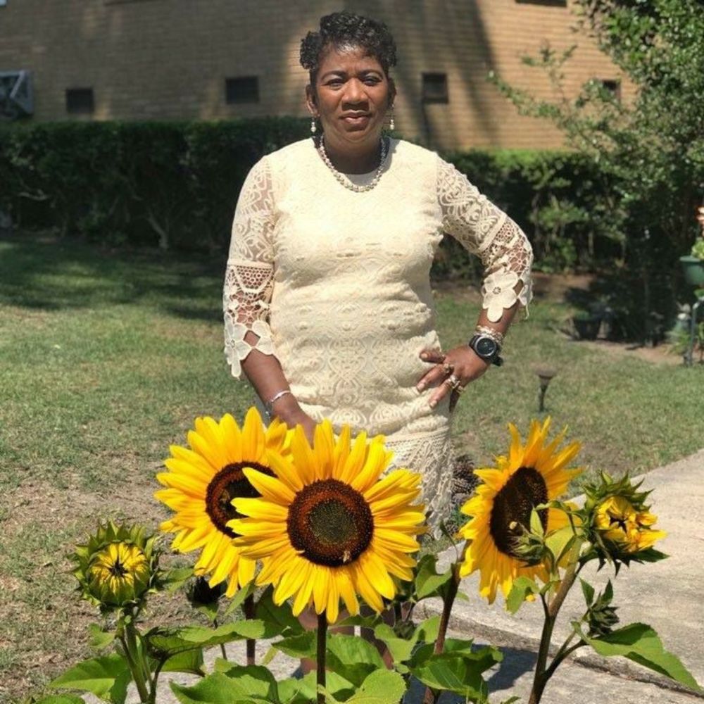 Meet your Posher, Sharon